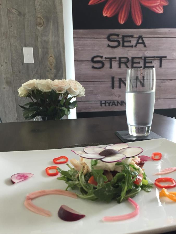 Sea Street Inn Hyannis Port Exterior photo